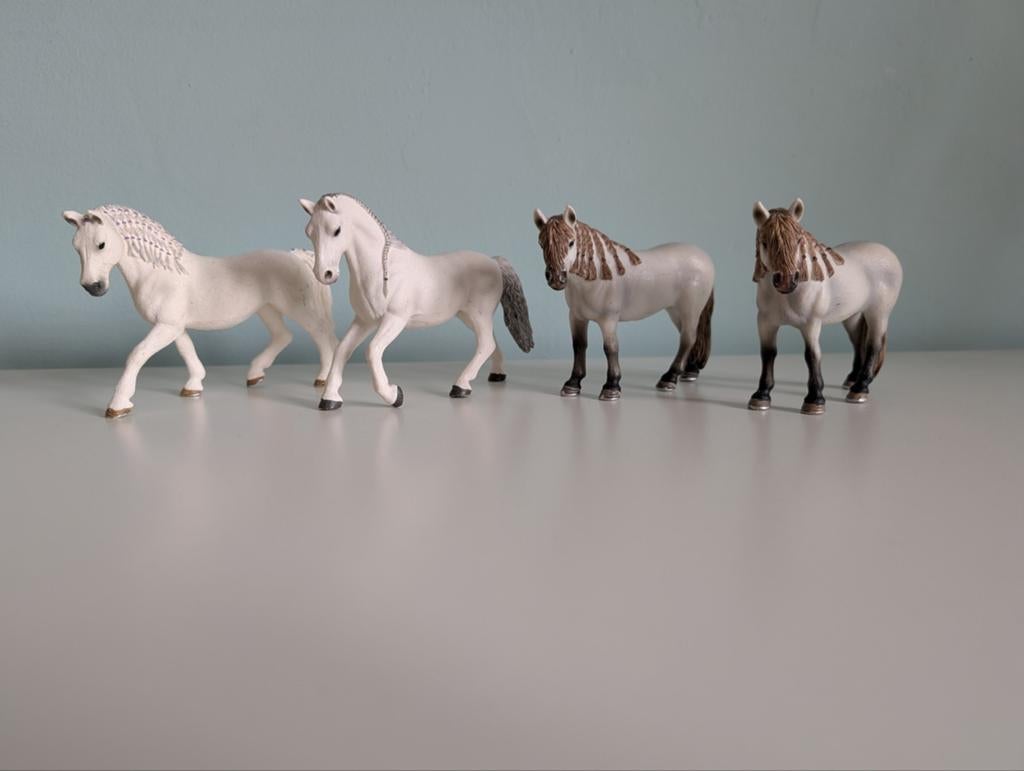 Schleich paarden schimmels, Ophalen of Verzenden, Zo goed als nieuw, Paard, Beeldje of Figuurtje