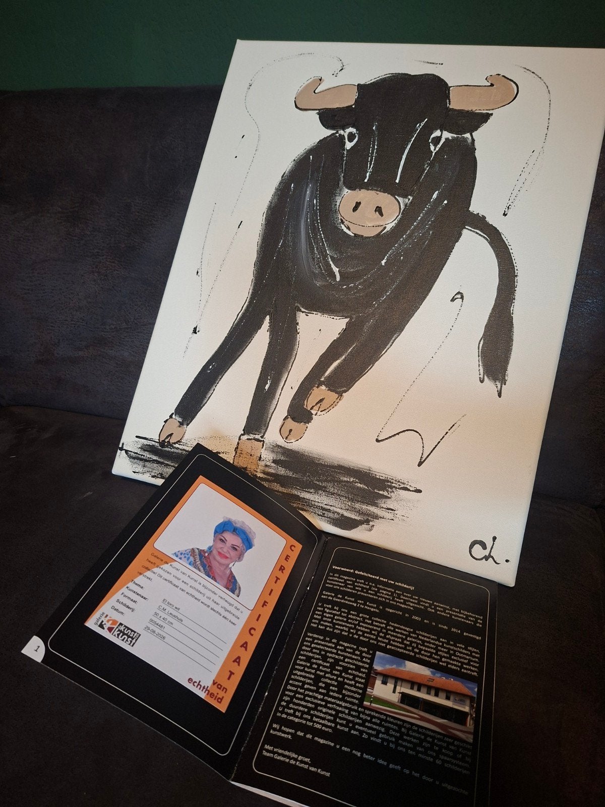 Corrie Leushuis - White Bull - Met echtheidscertificaat, Antiek en Kunst, Origineel werk, Acrylverf, Dieren, Ophalen of Verzenden