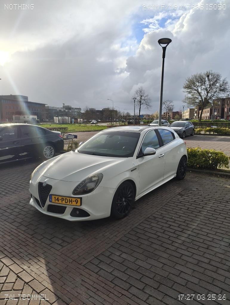 Alfa Romeo Giulietta - 1.7 TBi QV - Pano, Android/Apple auto, Ophalen, Nieuw, Alfa Romeo