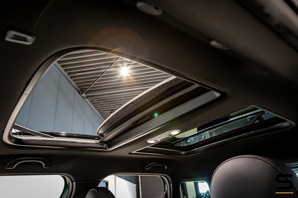 Mini Countryman 1.5 Cooper S E ALL4 Essential|Pano|H&K|Full, Automaat, Zwart, Countryman, Bedrijf