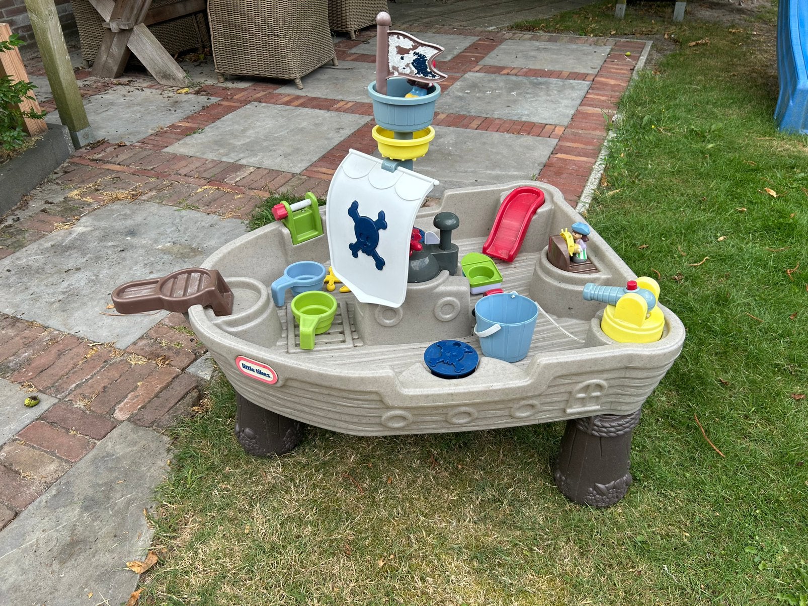 Little tikes piratenboot waterspeeltafel, Ophalen, Gebruikt
