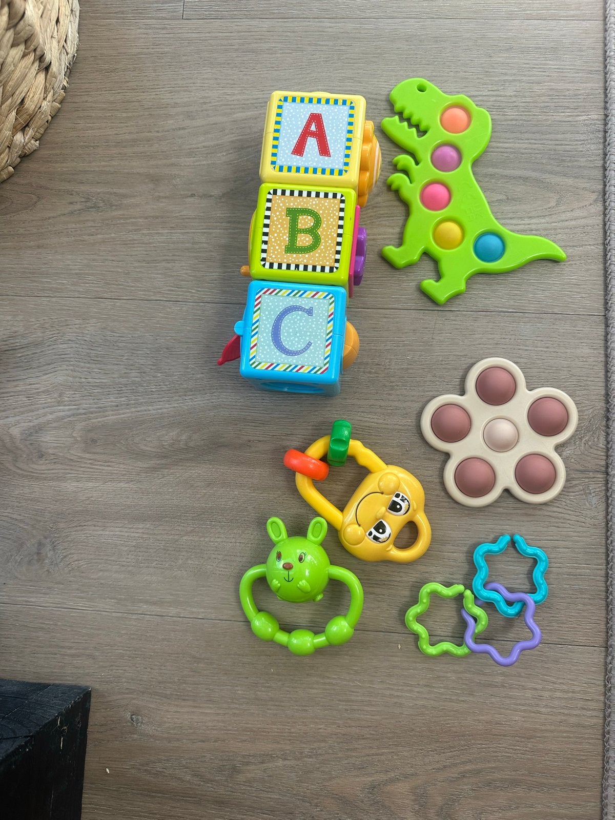 Divers babyspeelgoed: rammelaars, blokken en meer, Ophalen of Verzenden, Gebruikt, Rammelaar