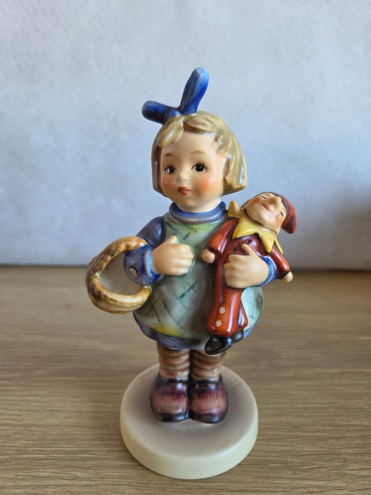 ZELDZAAM HUMMEL 422 AMERIKAANSE HUMMELCLUB nr 7, Verzamelen, Beelden en Beeldjes, Ophalen, Zo goed als nieuw, Hummel