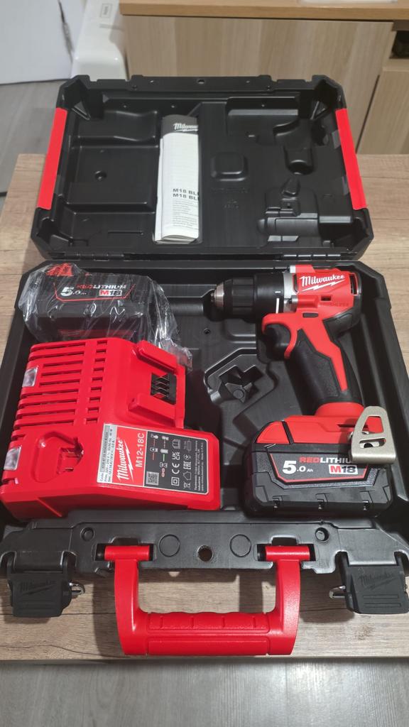 Milwaukee M18 Boor- en Schroefmachine Set, Ophalen of Verzenden, Zo goed als nieuw, 600 watt of meer, Boor- en Schroefmachine