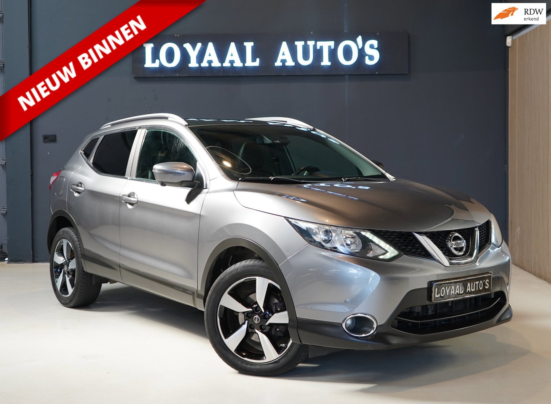 Nissan Qashqai 1.2 N-Vision | AUT | TREKHAAK | PANODAK | CRU