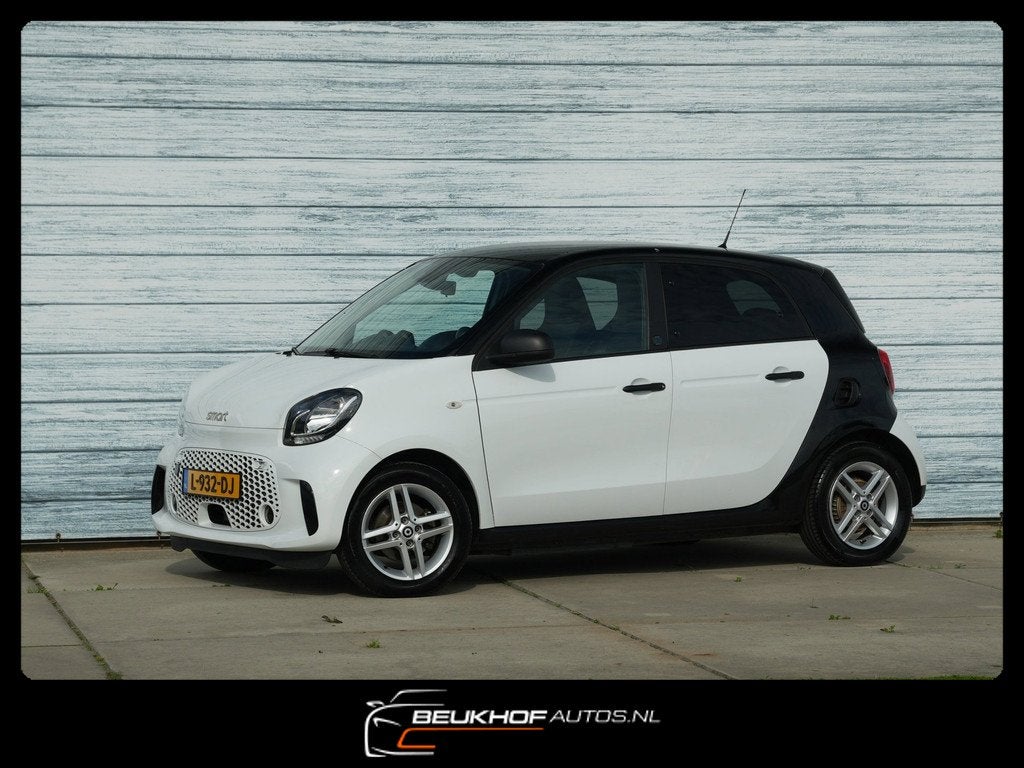 Smart Forfour EQ Essential Sport Automaat 18 kWh Airco Leer, Auto's, Smart, Automaat, Achterwielaandrijving, Gebruikt, 43 €/maand