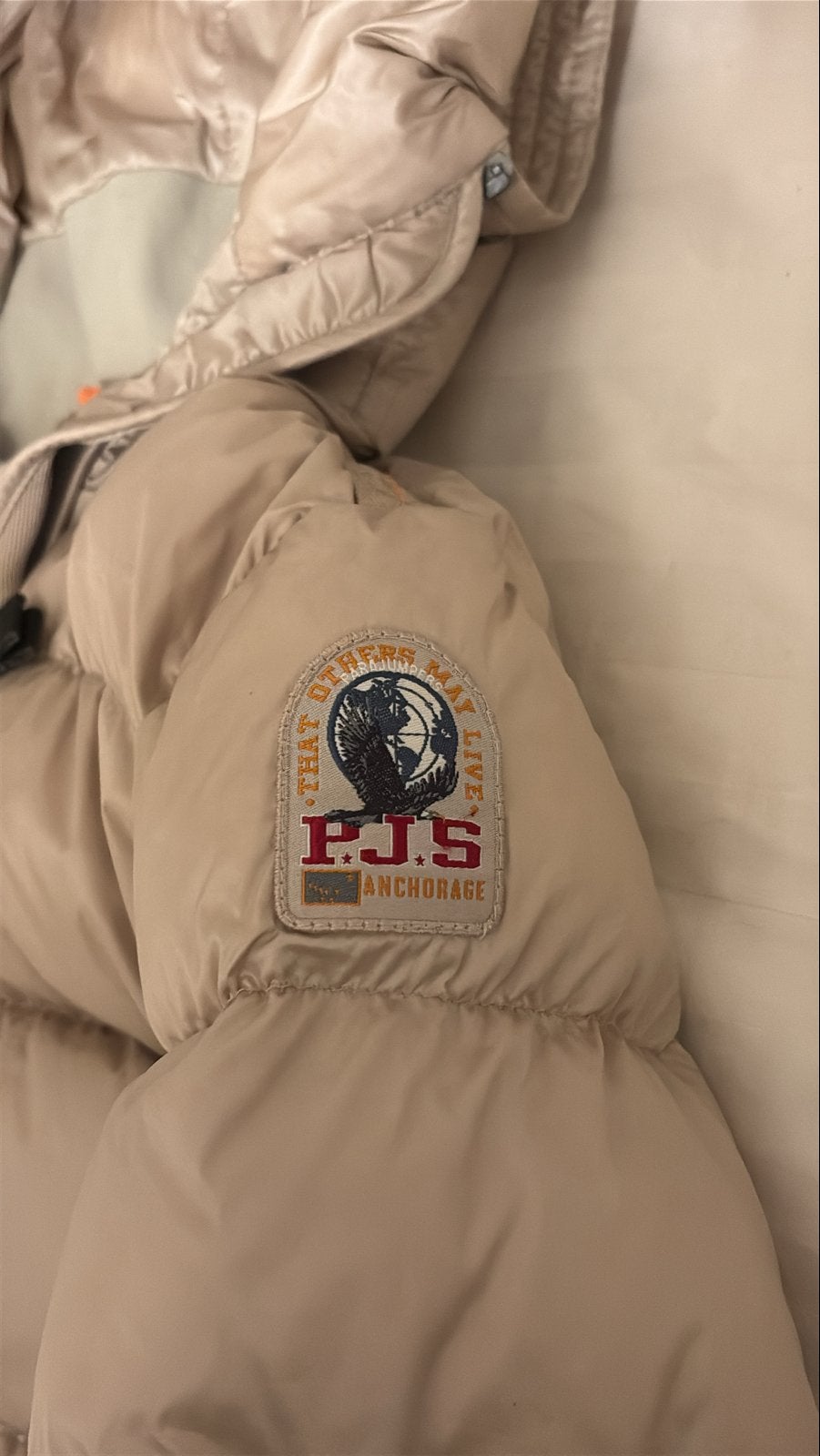 Parajumpers Sheen donsjas maat 10 (M) beige kids, Verzenden, Zo goed als nieuw, Maat 38/40 (M), Beige
