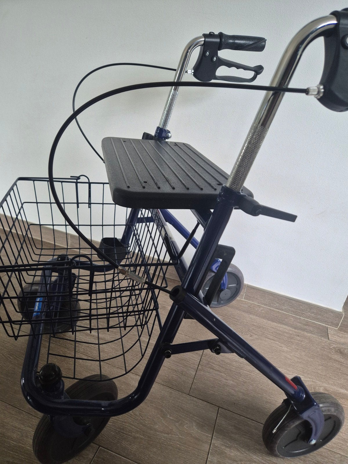 Thuasne - Rollator Quatro - Opvouwbaar - Blauw, Ophalen, Opvouwbaar