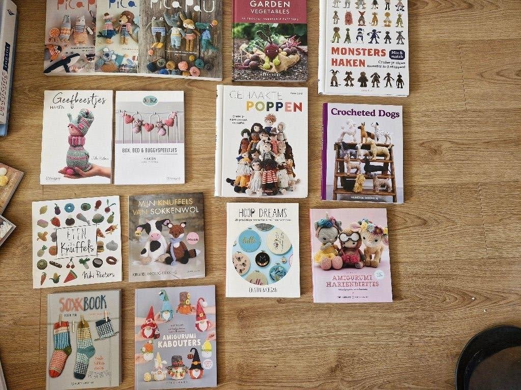 Verschillende haakboeken, Hobby en Vrije tijd, Breien en Haken, Ophalen, Nieuw, Haken, Patroon of Boek
