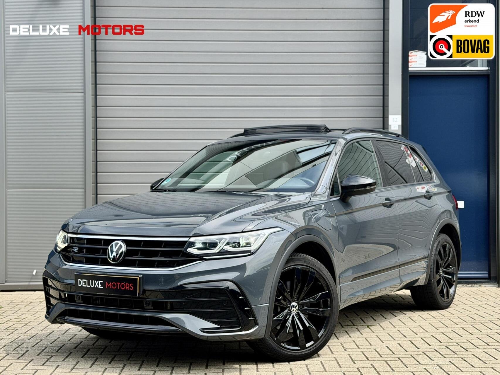 Volkswagen Tiguan 1.4 TSI eHybrid R-Line Pano|Leder|Memory, Auto's, 1716 kg, Gebruikt, Zwart, 4 cilinders