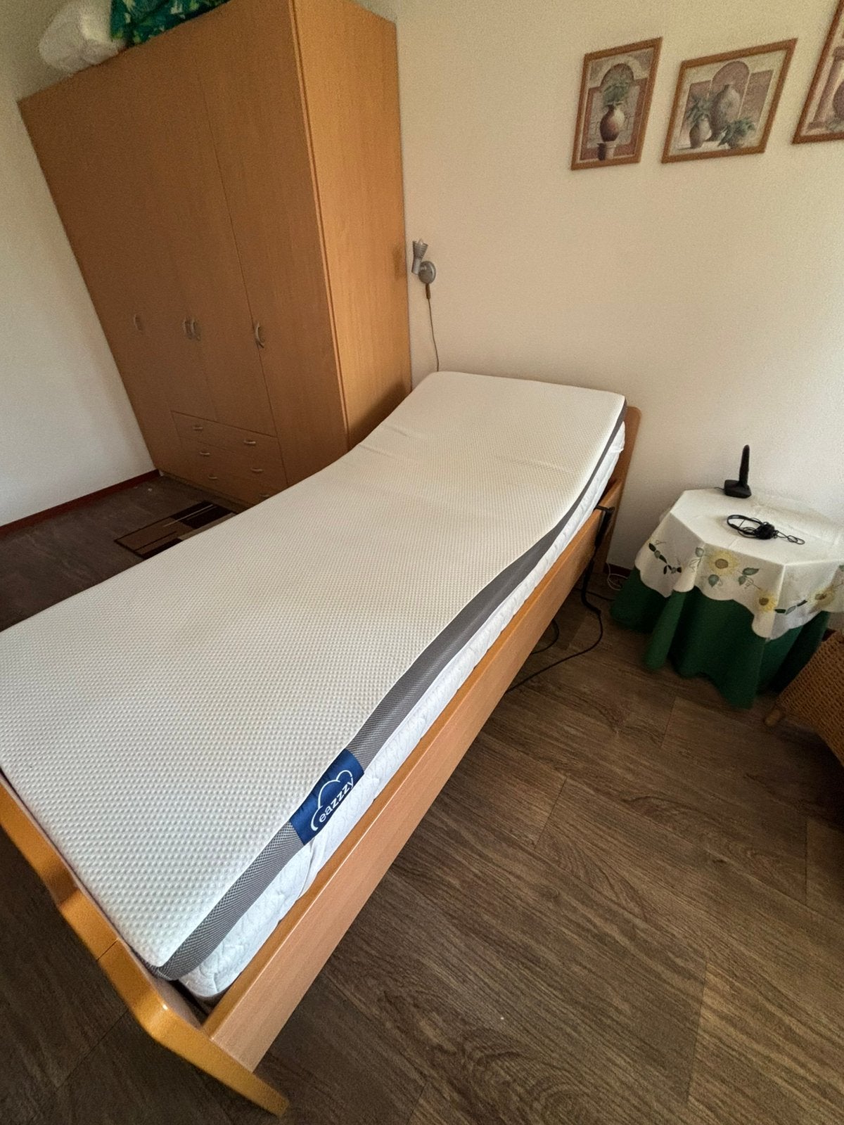 Seniorenbed 90x200 electrisch verstelbaar, Ophalen, Verstelbaar, 90 cm, Eenpersoons
