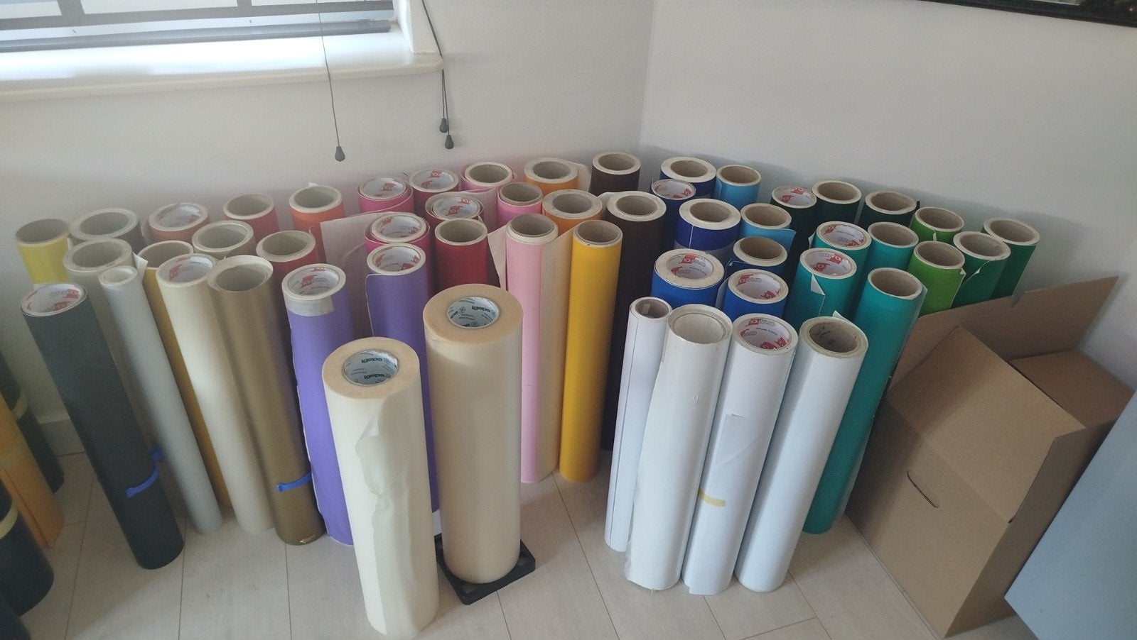Grote partij snijvinyl snijplotter folie 60cm vinyl, Ophalen, Meerkleurig, Zo goed als nieuw, Knutselmateriaal