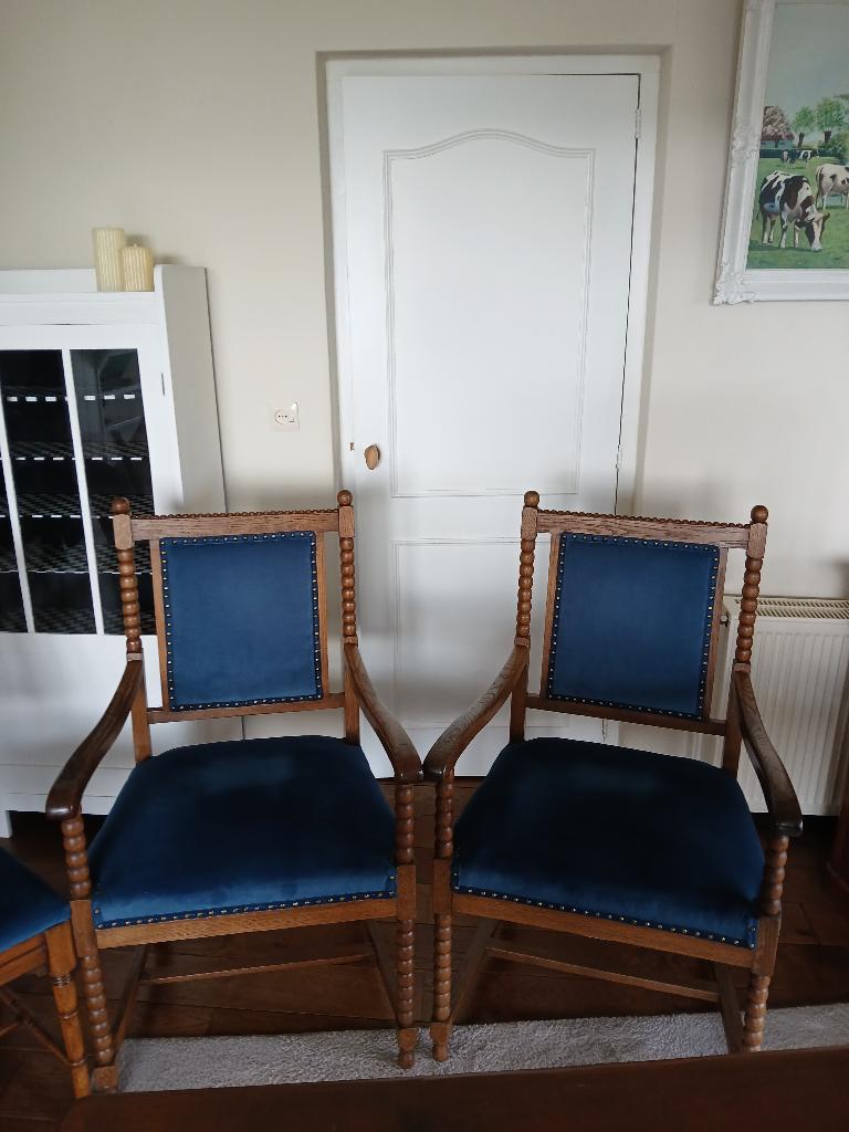 Antieke eetkamerstoelen met en zonder armleuning, Antiek en Kunst, Ophalen
