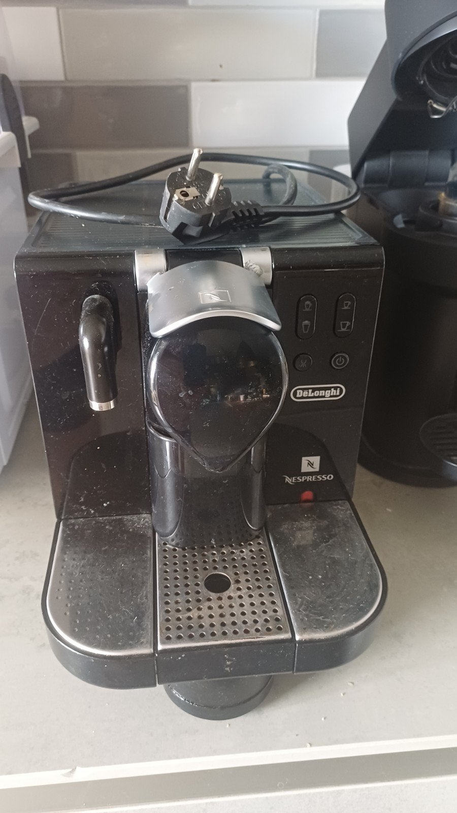 Nespresso apparaat voor onderdelen, Witgoed en Apparatuur, Koffiepads en cups, Espresso apparaat, Ophalen of Verzenden, Niet werkend