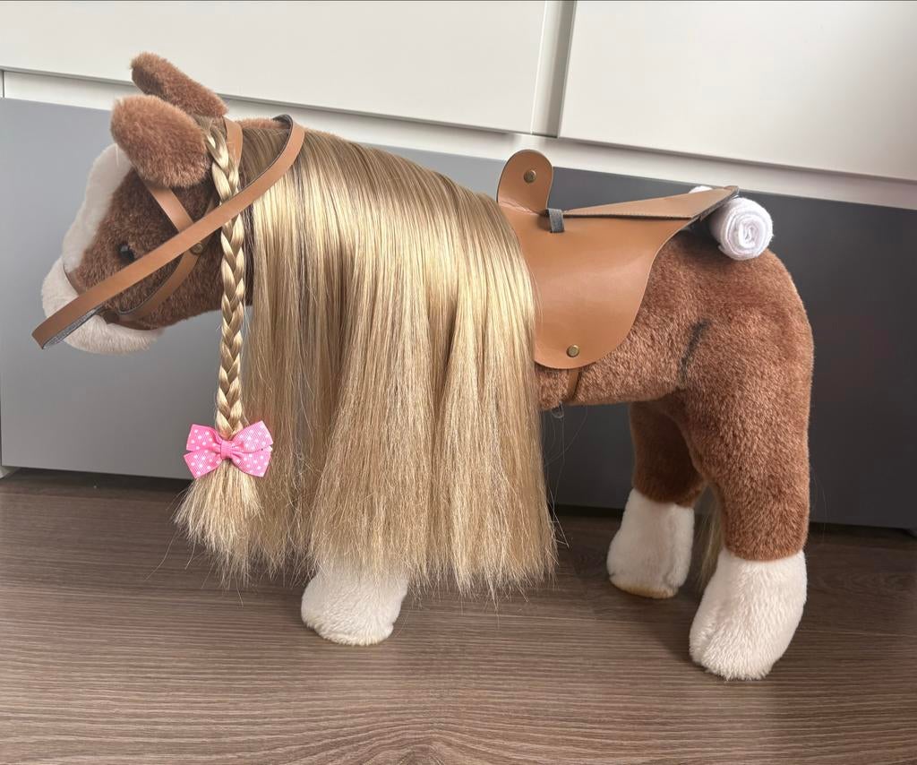 Götz paard voor poppen - Bruin met blond haar en zadel, Ophalen of Verzenden, Zo goed als nieuw, Overige typen