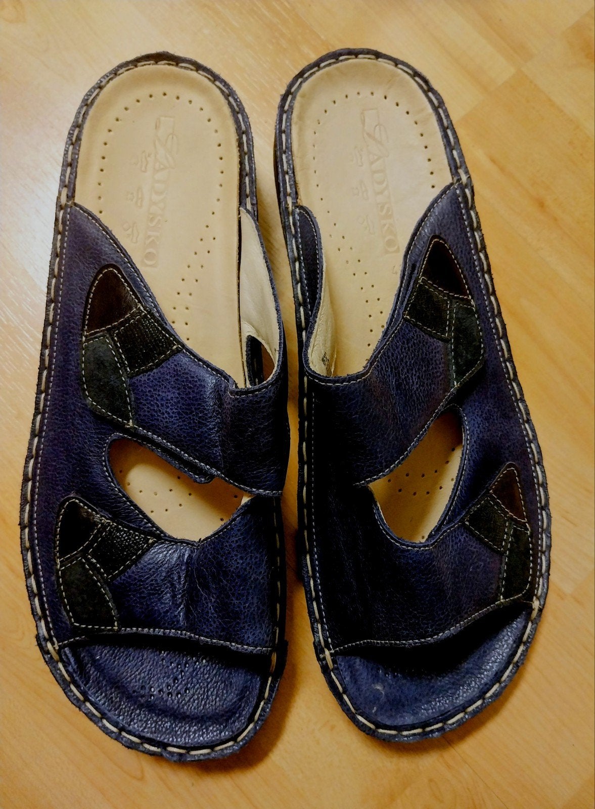 Nieuwe Ladysko slippers, maat 42, Ophalen of Verzenden, Nieuw, Blauw