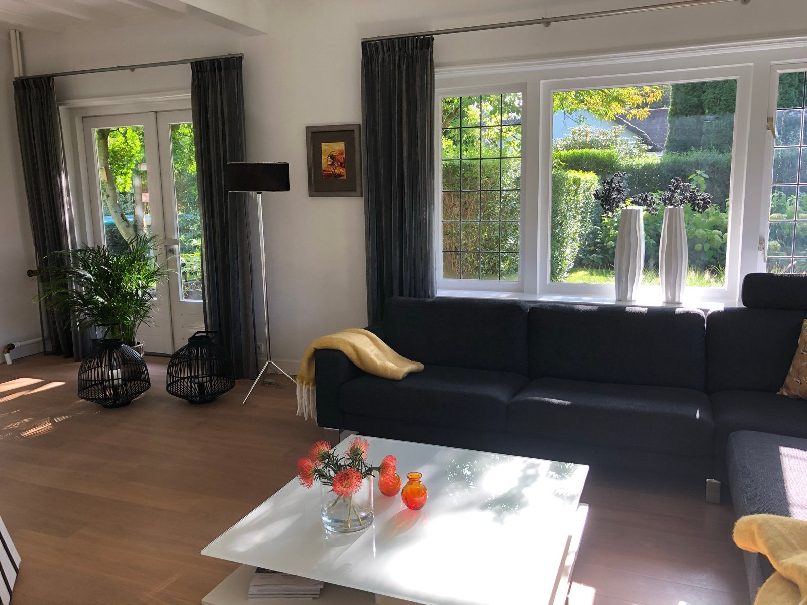 Hulsta Salontafel Gebroken Wit met Melkglas en Aluminium, Huis en Inrichting, Ophalen, Gebruikt, Glas