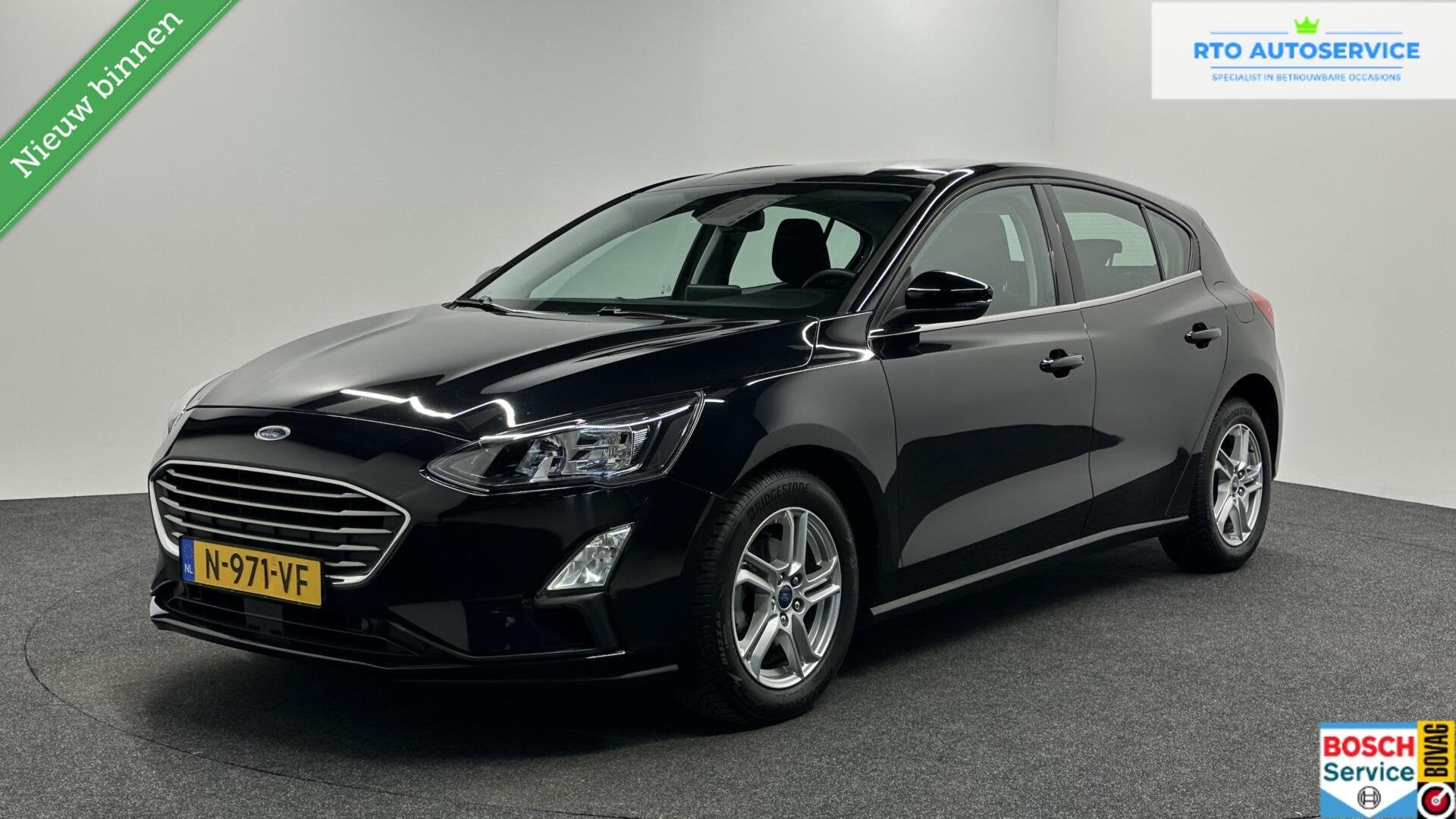 Ford Focus 1.0 EcoBoost Hybrid Trend Edition Business CAMERA, Auto's, Ford, Stof, Gebruikt, Met garantie (alle), Zwart