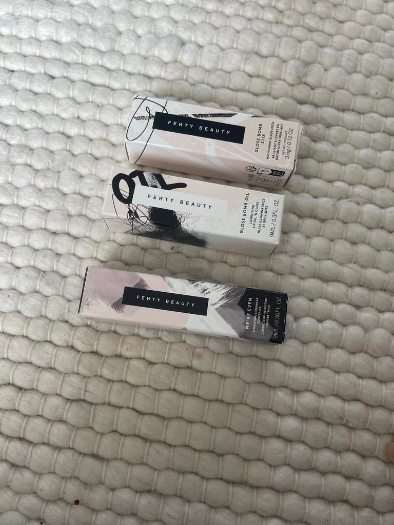 Fenty Beauty make-up set, Overige kleuren, Gehele gezicht, Nieuw, Ophalen of Verzenden