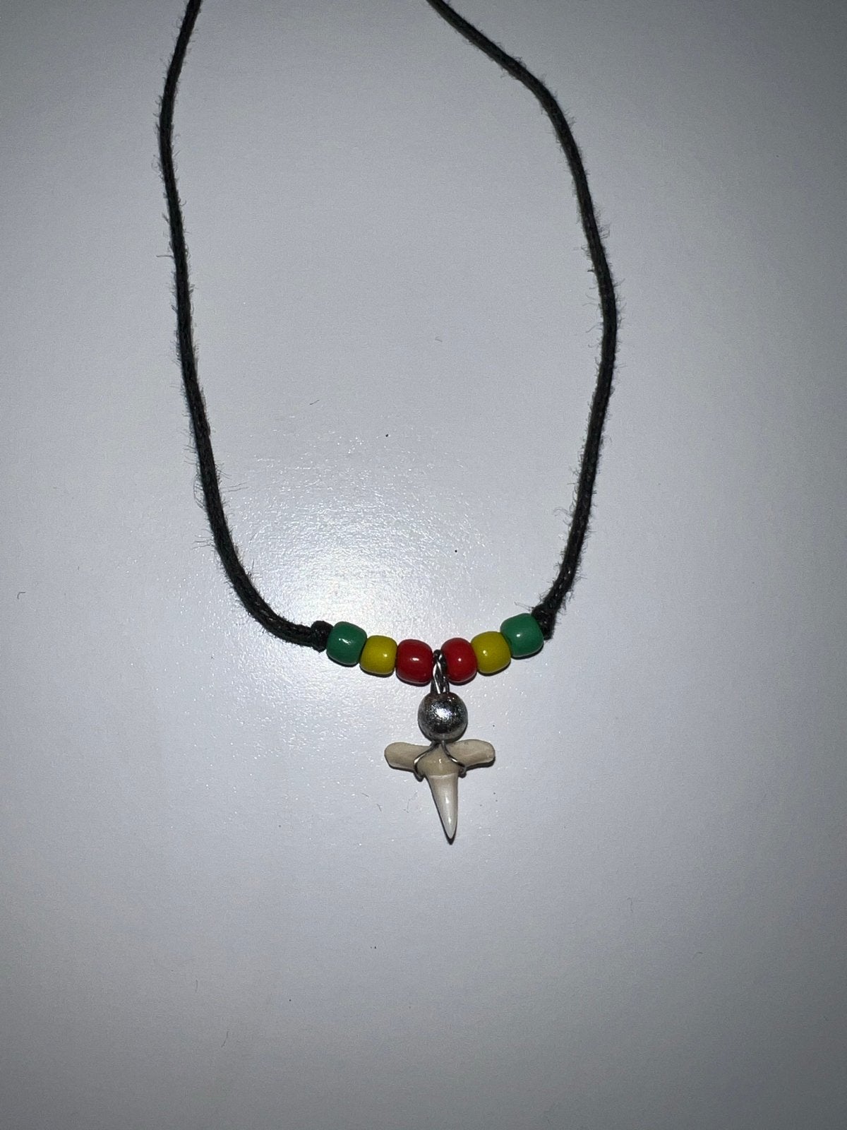 Ketting met echte haaientand - Verstelbaar, Overige kleuren, Verzenden, Zo goed als nieuw, Overige materialen
