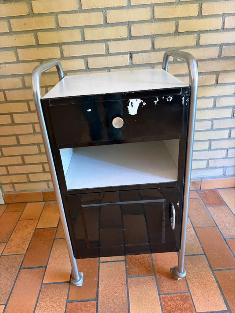 Vintage industrieel mobiel zwart metalen kastje.707, Antiek en Kunst, Ophalen