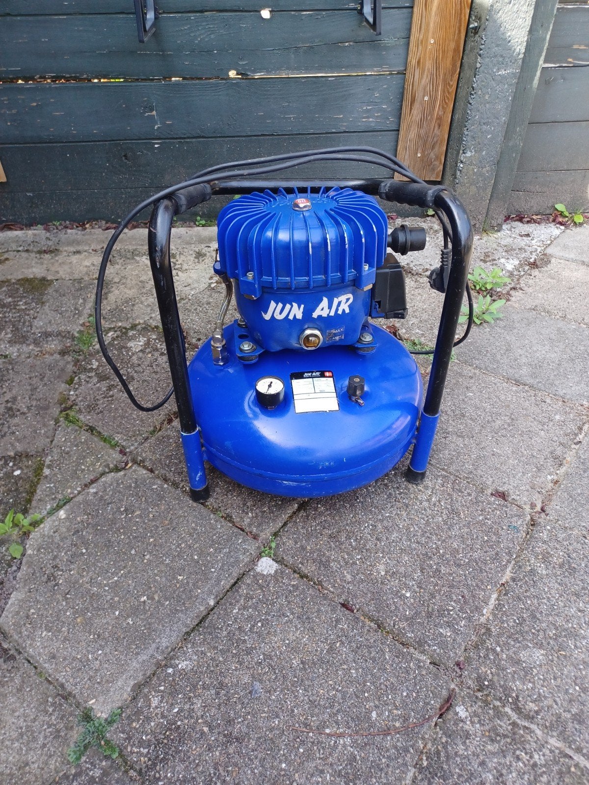 Jun-Air compressor - Made in Denmark, Ophalen, Gebruikt, 6 tot 10 bar, Minder dan 200 liter/min