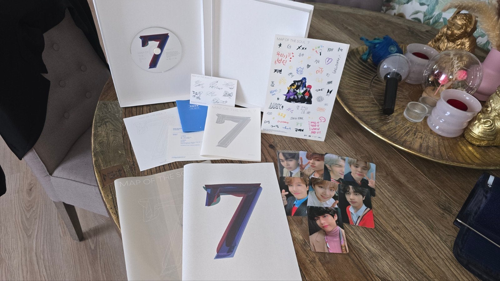 BTS Map of the Soul 7 Version 03 met photocards, Ophalen of Verzenden, 2020 tot heden, Zo goed als nieuw, Boxset