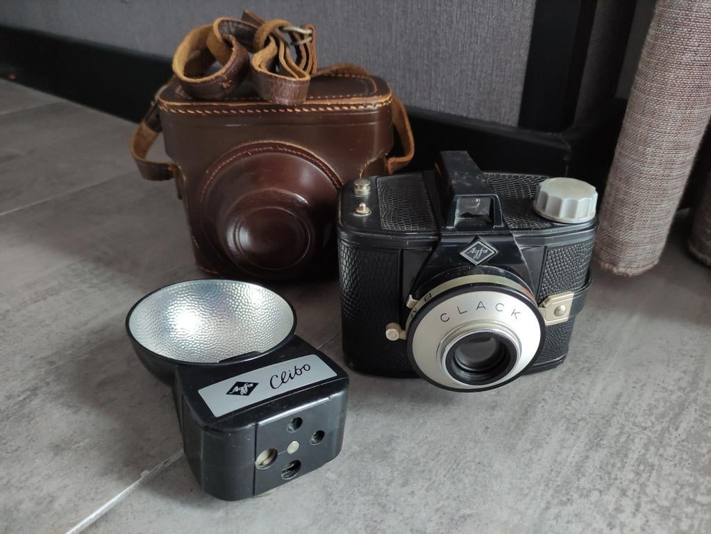 Agfa clack camera met tasje en flitser clibo (werkend), Ophalen of Verzenden, Compact