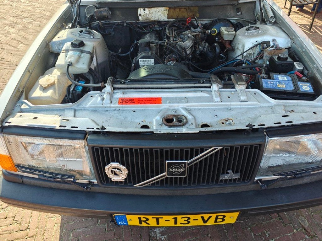 Volvo 240 2.0 1987 Grijs, foto 4