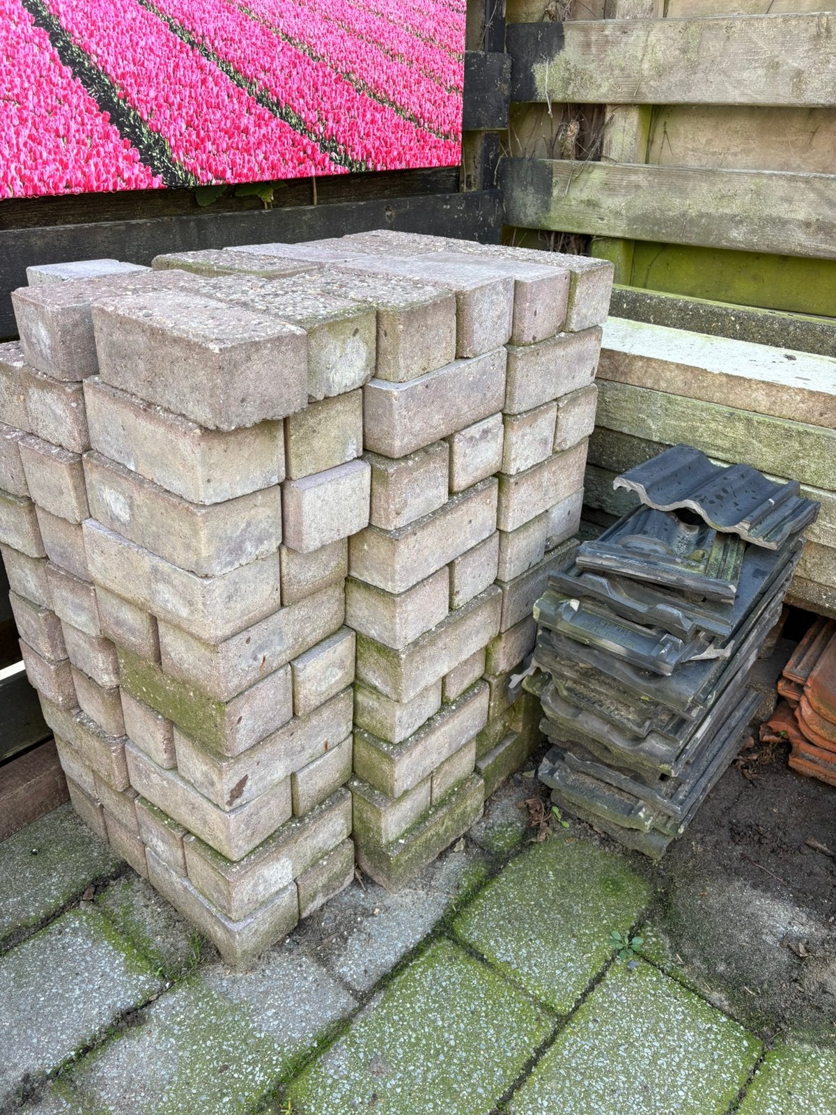 Gratis af te halen, Ophalen, Zo goed als nieuw, Beton, Klinkers