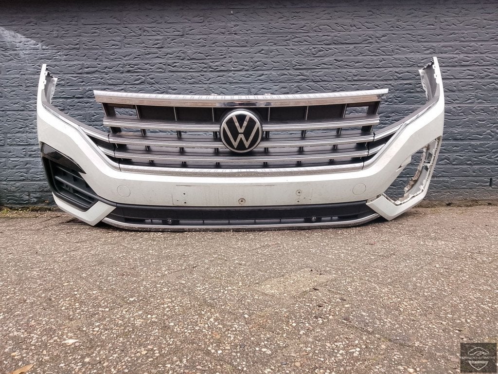 VW Touareg 760 2018-2023 Voorbumper Bumper 6xPDC Origineel!, Auto-onderdelen, Gebruikt, Volkswagen, Volkswagen AG, Bumper