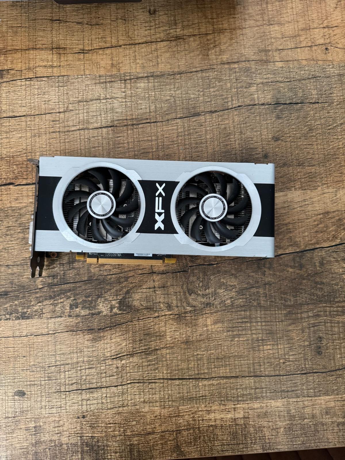 XFX Radeon HD 7970 8GB GDDR6 –Speedster SWFT 210 -Videokaart, Computers en Software, DisplayPort, GDDR6, PCI-Express 4, Ophalen of Verzenden