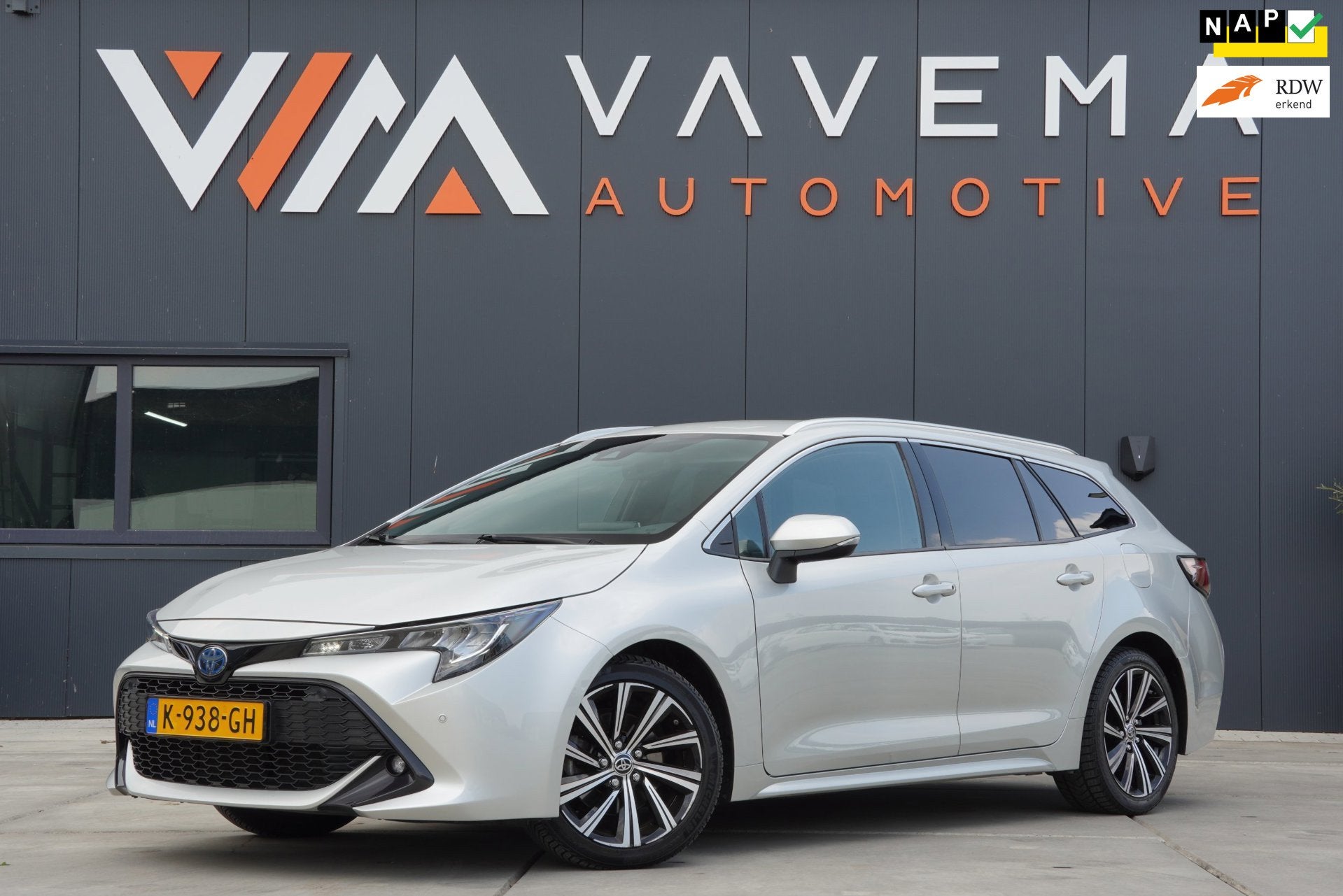 Toyota Corolla Touring Sports 2.0 Hybrid Dynamic|Automaat|zu, Auto's, 1345 kg, 450 kg, Gebruikt, 4 cilinders