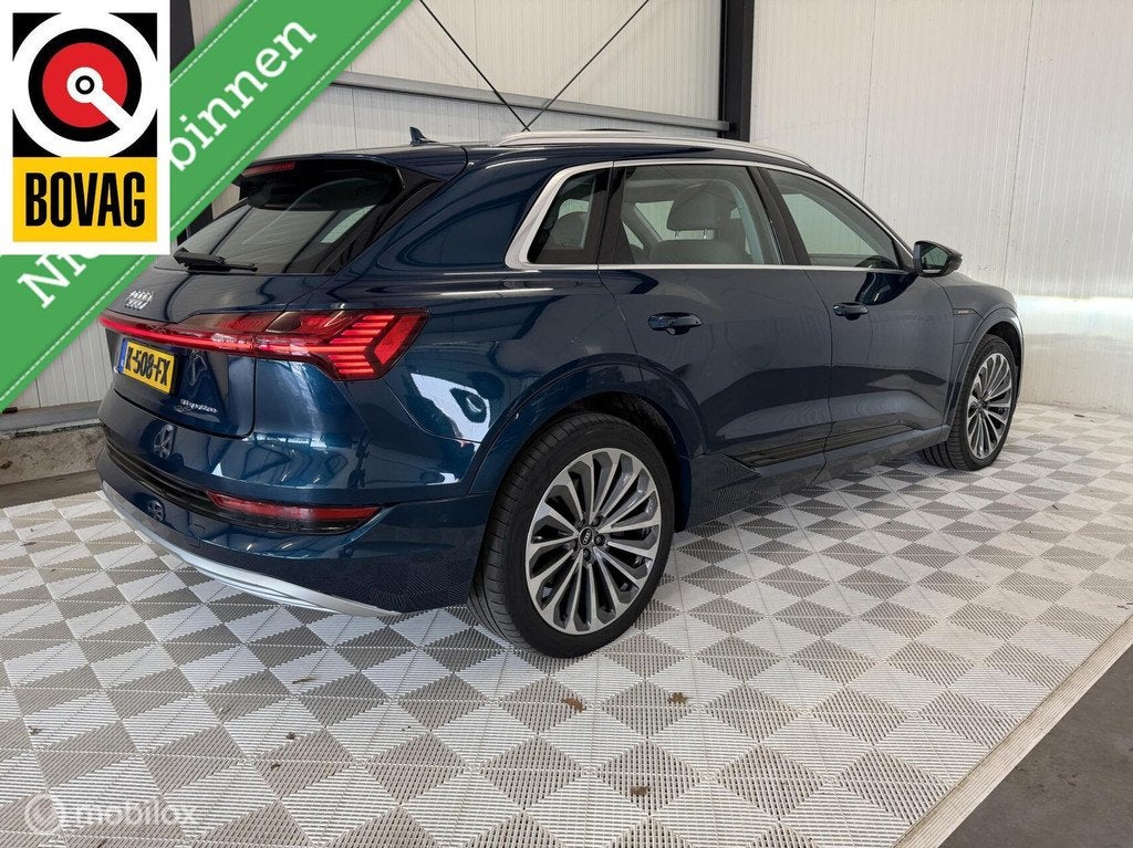 Audi e-tron 50 quattro Business edition Plus 71 kWh, Auto's, Audi, Automaat, 71 kWh, Blauw, Vierwielaandrijving