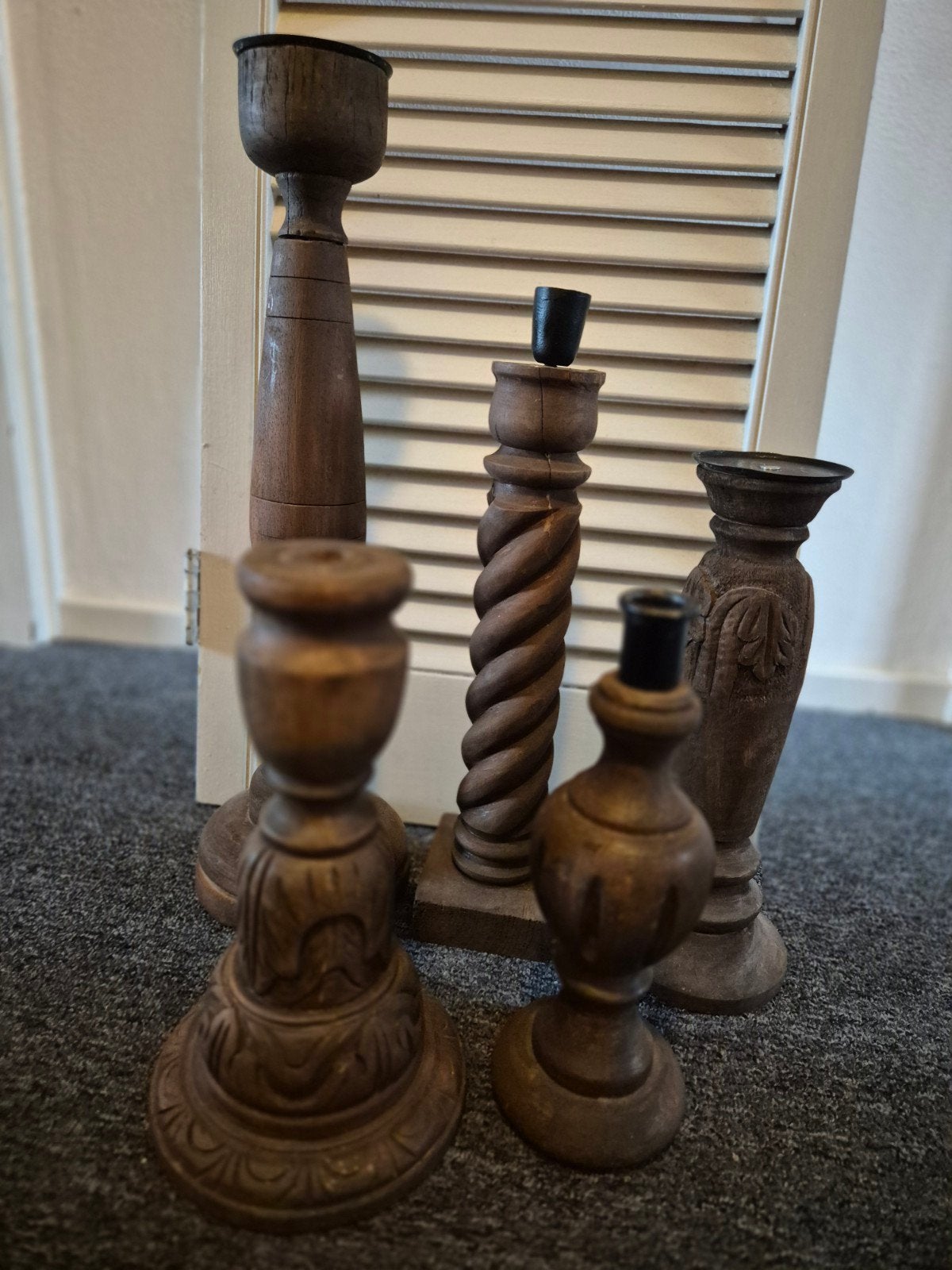5 Robuuste Houten Kandelaars - Stoer & Sober Design, Huis en Inrichting, Woonaccessoires | Kandelaars en Kaarsen, Ophalen
