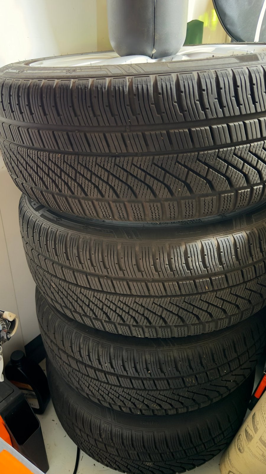 Alfa Romeo Giulietta 17inch alu velgen met Winterbanden, Auto-onderdelen, Banden en Velgen, Ophalen, Velg(en), 17 inch, Winterbanden