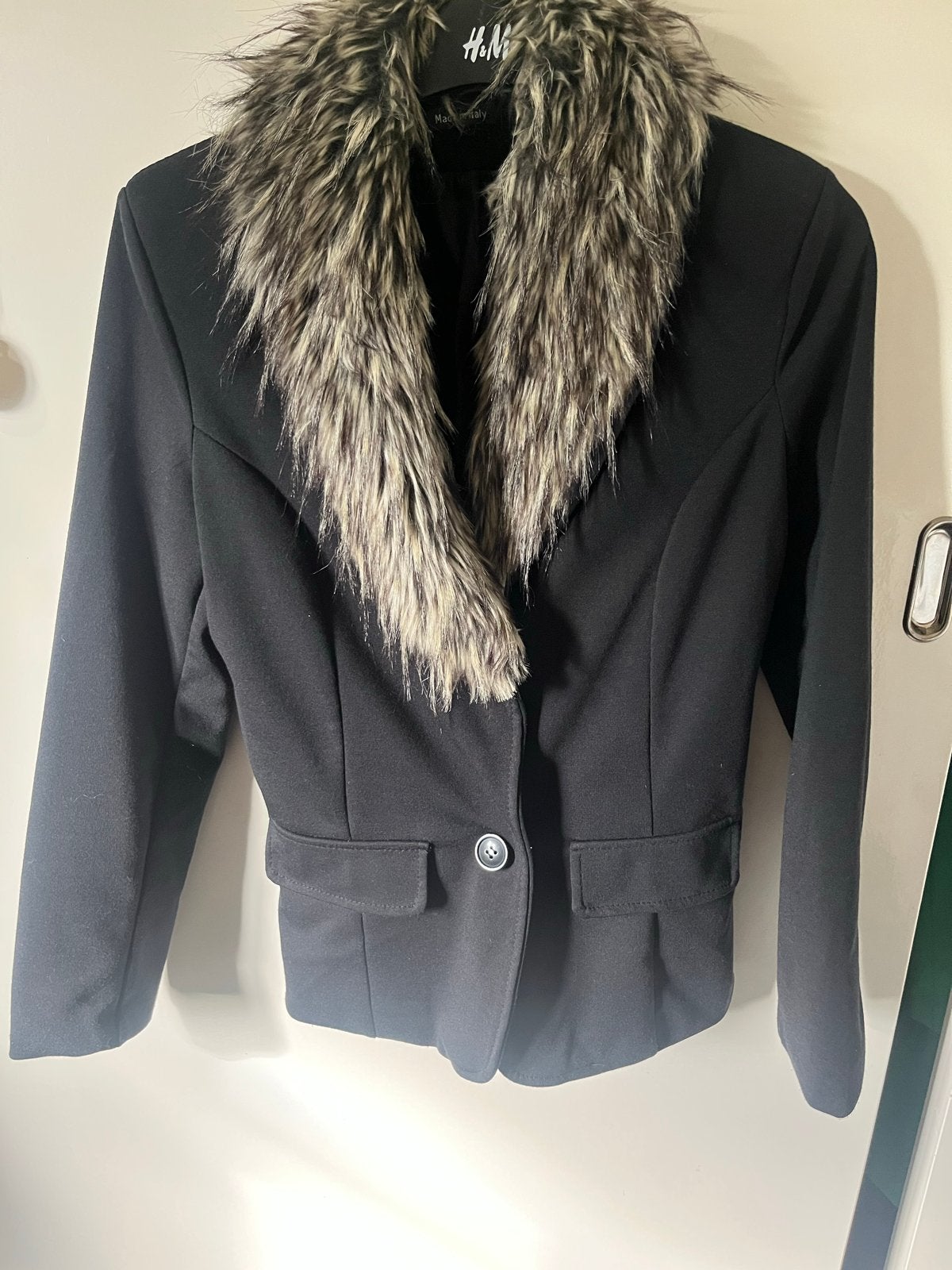Zwart jasje met bontkraag - Made in Italy, Kleding | Dames, Zwart, Ophalen of Verzenden, Zo goed als nieuw, Jasje