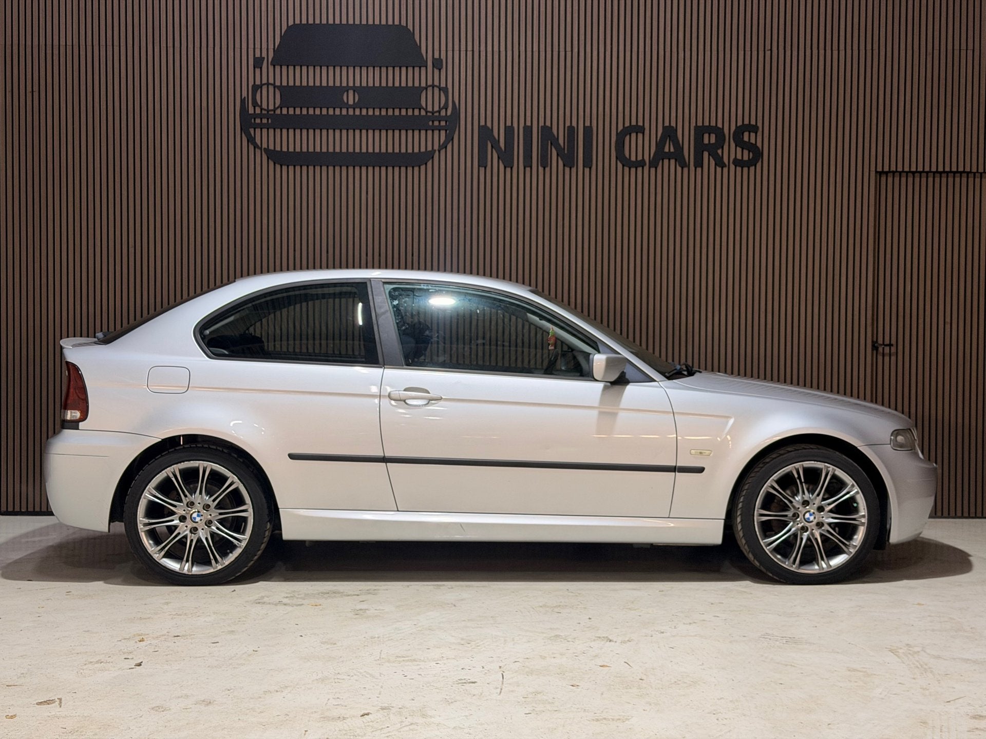 BMW 3-serie Compact 316ti Origineel nl 2de eigenaar, Xenon verlichting, 4 cilinders, Bedrijf, Handgeschakeld