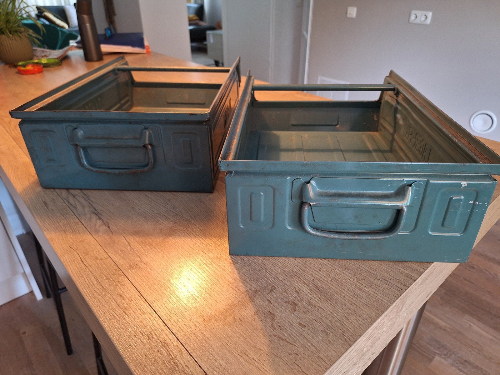 2x Vintage Lager-Fix metalen opbergbakken, Ophalen, Minder dan 50 cm, Gebruikt, 50 tot 100 cm