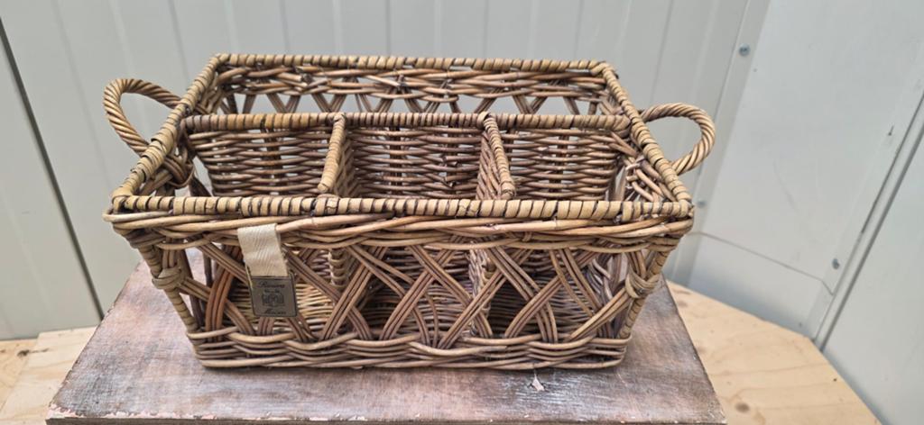 Riviera maison rotan flessenmandje  met 3 vakken, Overige typen, Ophalen of Verzenden, Natuurlijk materiaal, Zo goed als nieuw