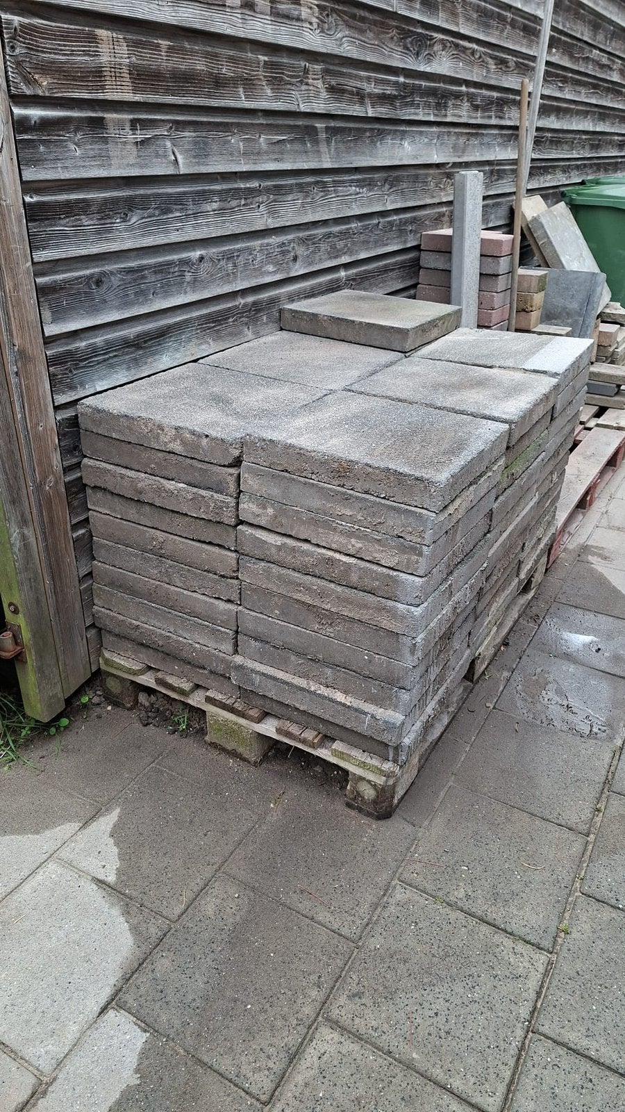 40x40 tegels antraciet 61 stuks, Ophalen, Gebruikt, Overige materialen, Terrastegels