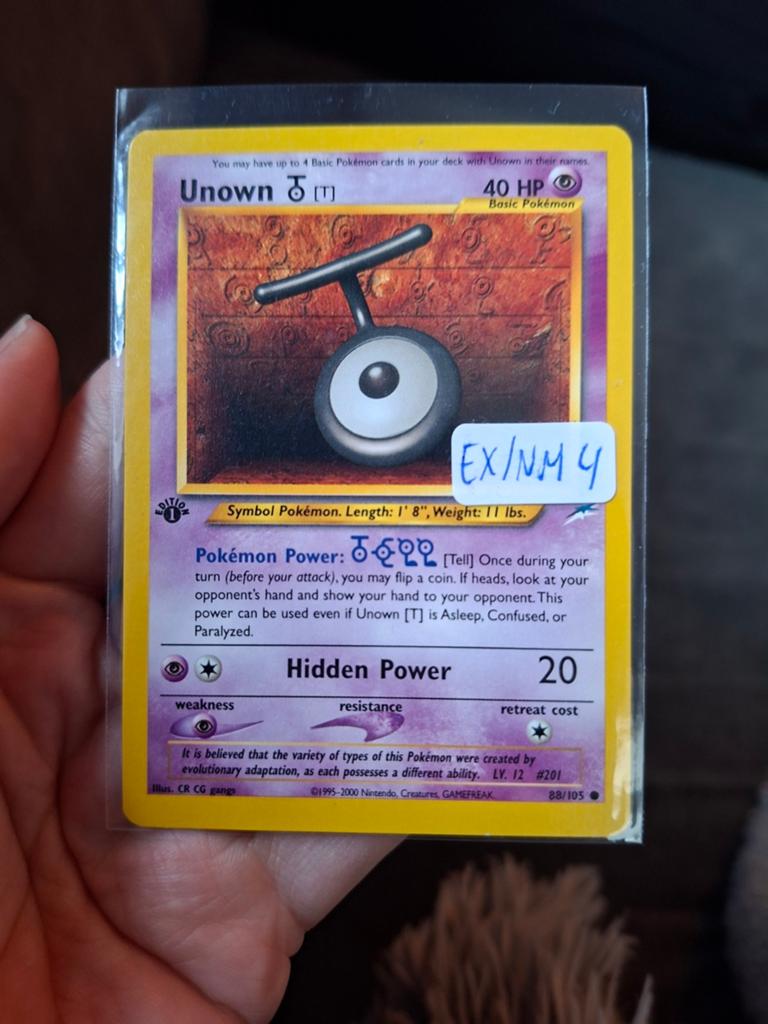 Unown T Pokemon Kaart 1st edition - EX/NM 4 - Neo destiny, Ophalen of Verzenden, Zo goed als nieuw, Losse kaart