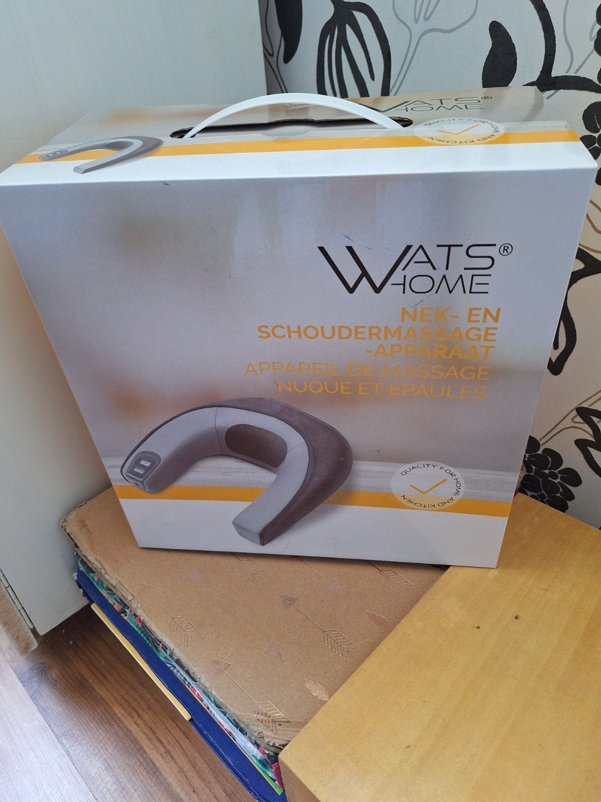 Wats Home Nek- en Schoudermassage Apparaat met Warmte, Sport en Fitness, Massageproducten, Ophalen of Verzenden, Zo goed als nieuw