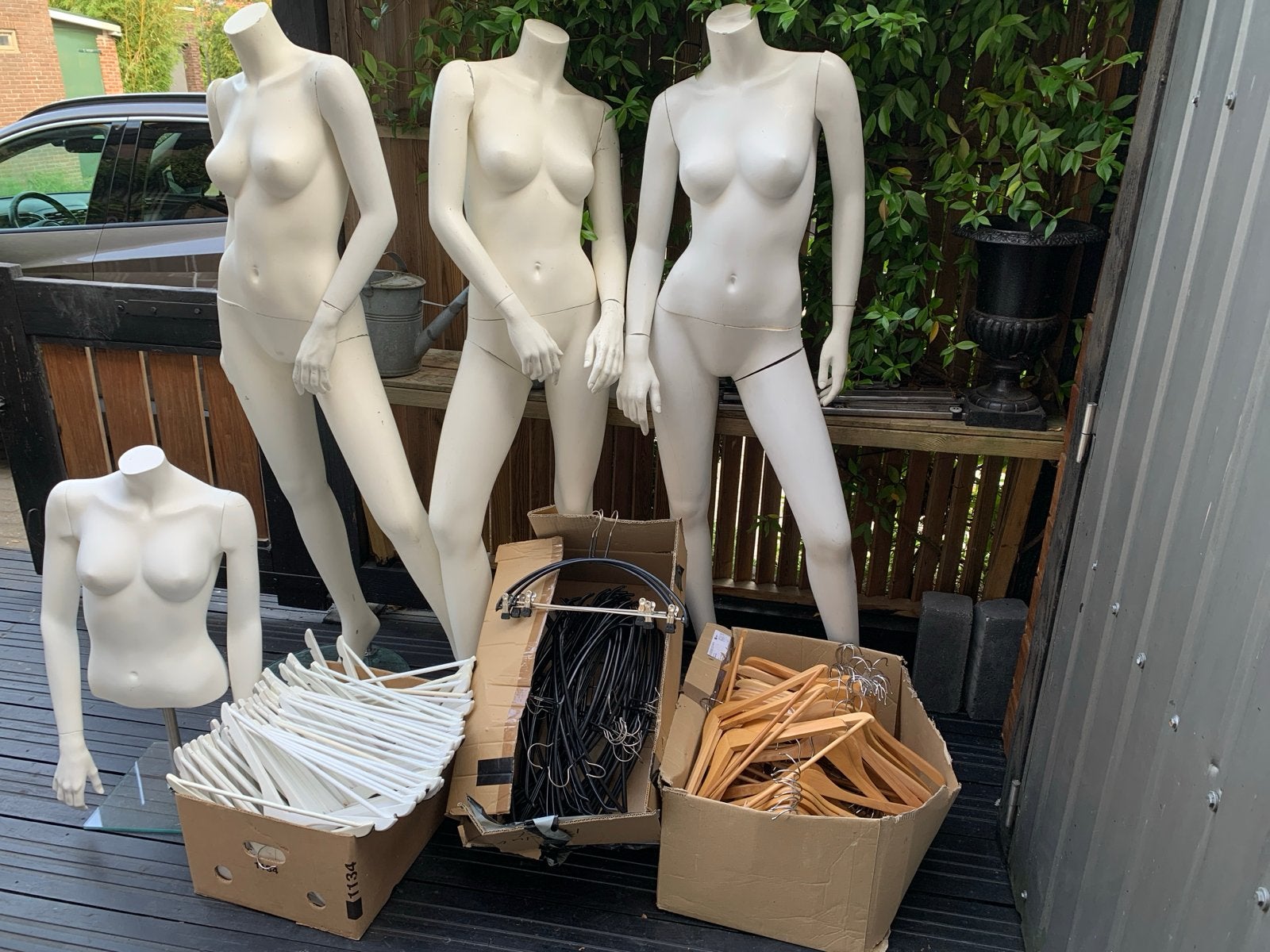 Diverse paspoppen met circa 500 kledinghangers en 8 torso’s, Zakelijke goederen, Ophalen of Verzenden