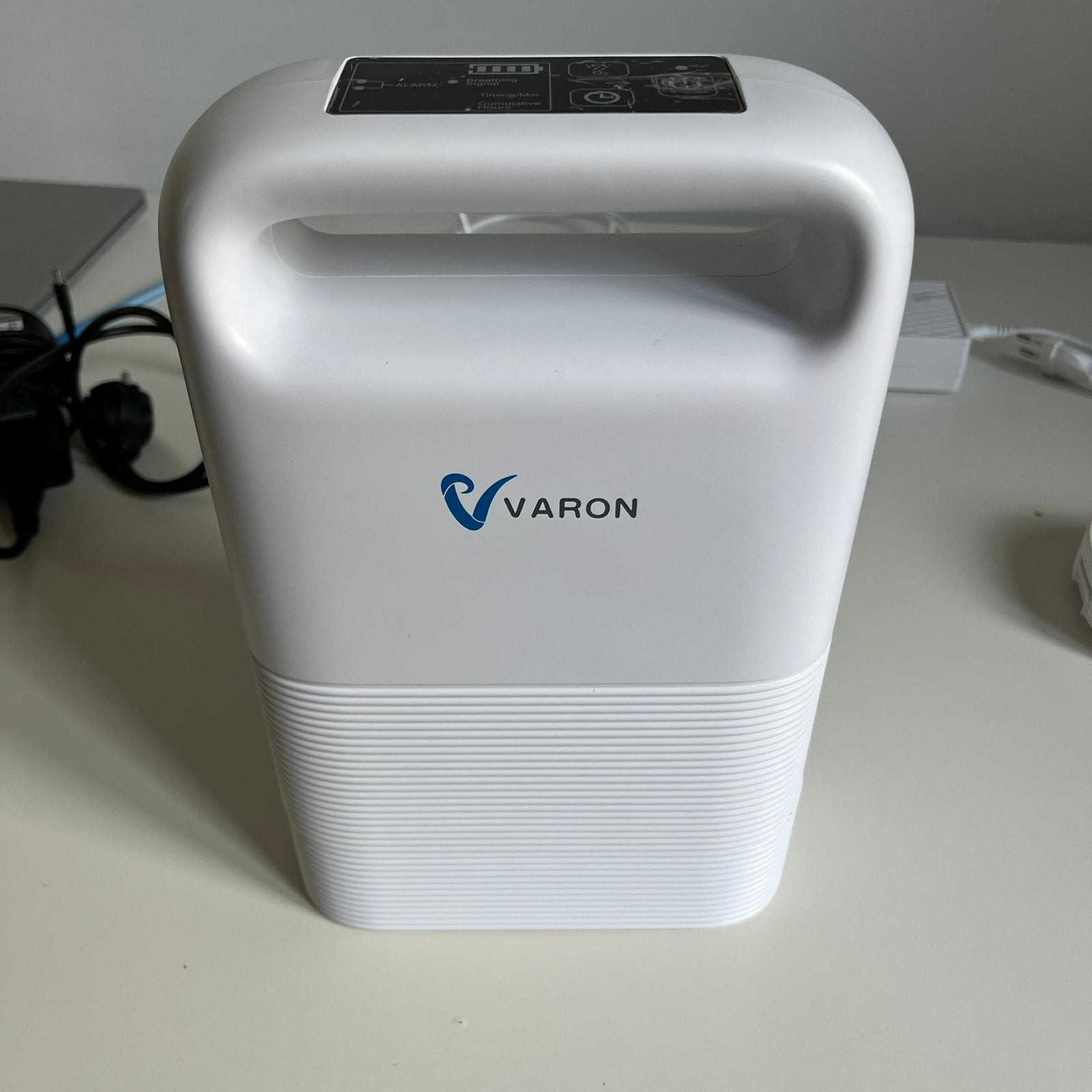 Varon VP-2 draagbare zuurstofconcentrator -zo goed als nieuw, Ophalen, Zo goed als nieuw