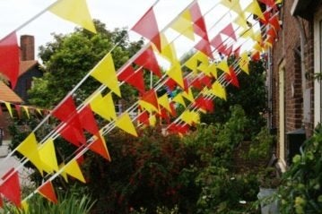 Stoffen vlaggenlijnen voor carnaval, Hobby en Vrije tijd, Feestartikelen, Ophalen of Verzenden, Nieuw, Versiering, Carnaval