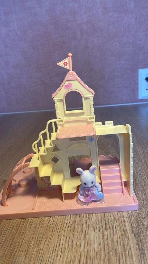 Sylvanian familie baby kasteel, Ophalen of Verzenden, Gebruikt, Jongen of Meisje