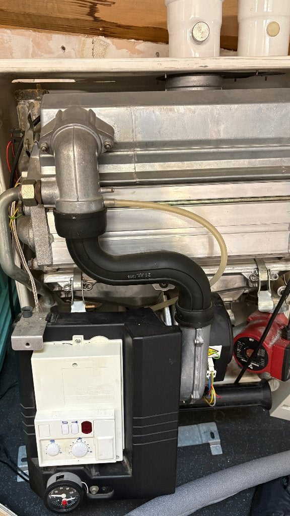 Nefit Excellent ecomline HR30 plus 2x reserve UBA, Doe-het-zelf en Verbouw, Verwarming en Radiatoren, Ophalen, Gebruikt, Minder dan 30 cm