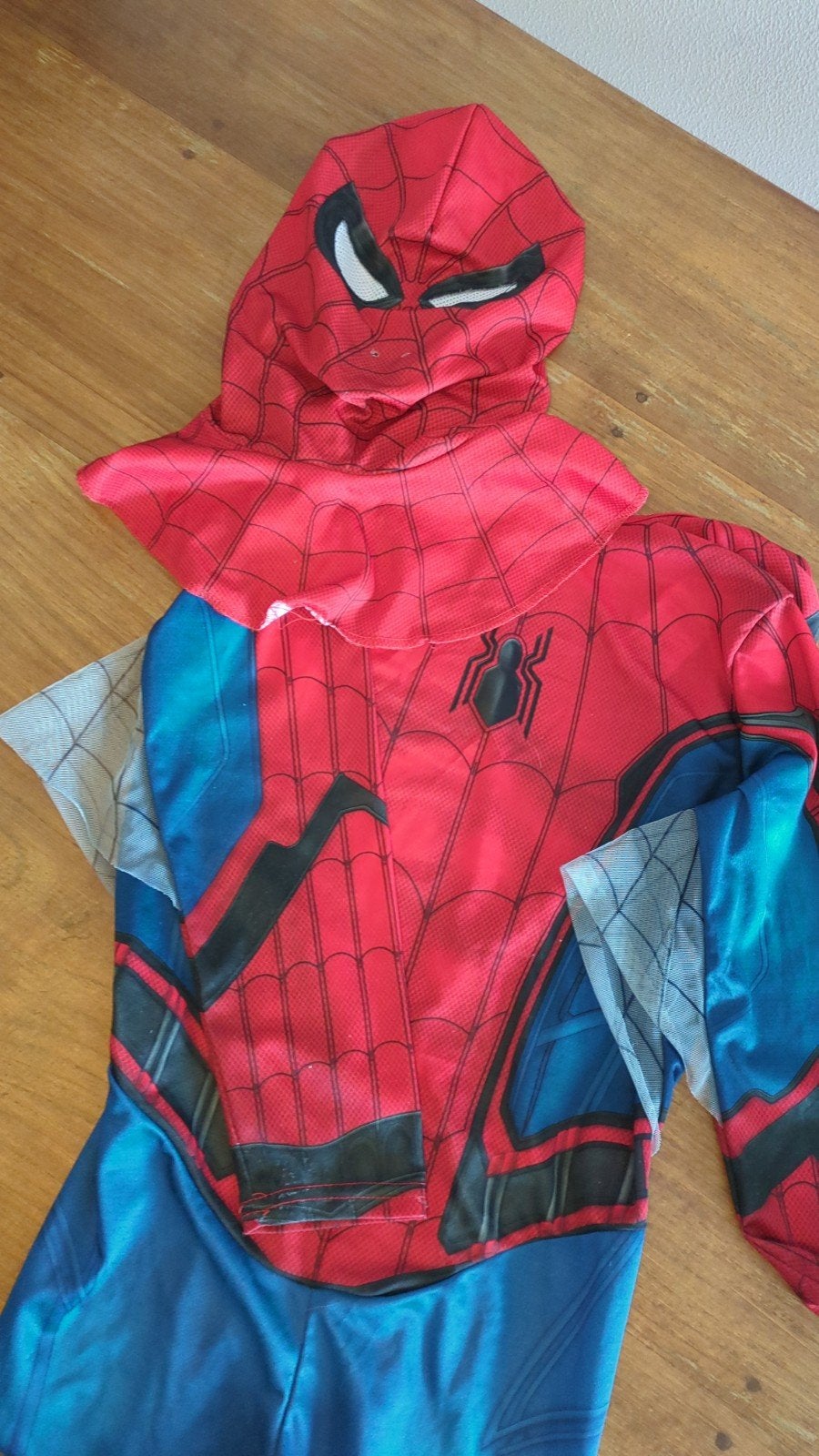 Origineel Marvel Spiderman pak met veel details, Kinderen en Baby's, Ophalen of Verzenden, Gebruikt, 110 t/m 116, Jongen of Meisje