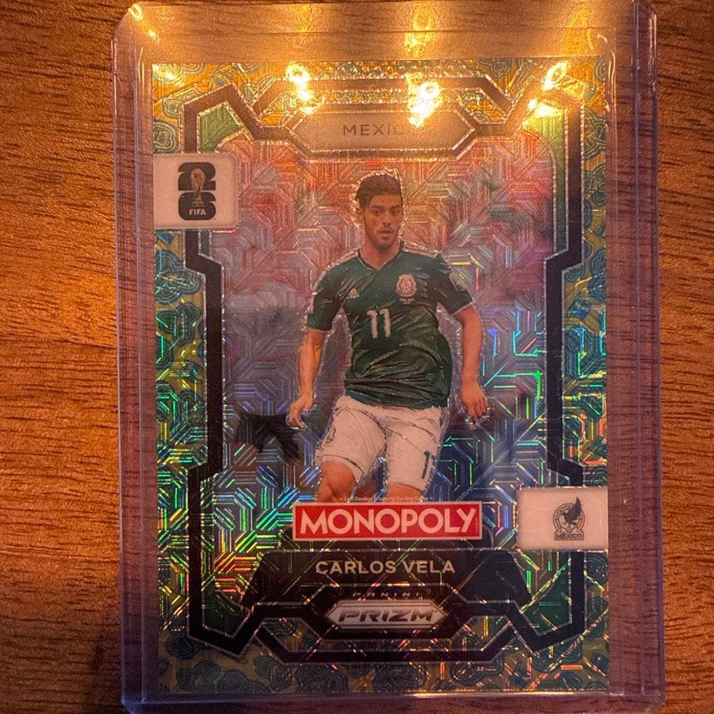 Monopoly World Cup Prizm 2026 'Green Banner' Carlos Vela, Verzenden, Nieuw, Plaatje
